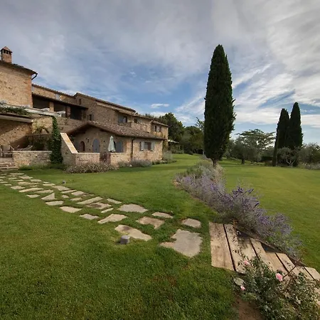 مزرعة للإقامة Borgo Argiano *