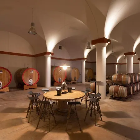 Borgo Argiano كاستيلْنْوافو بيراردين