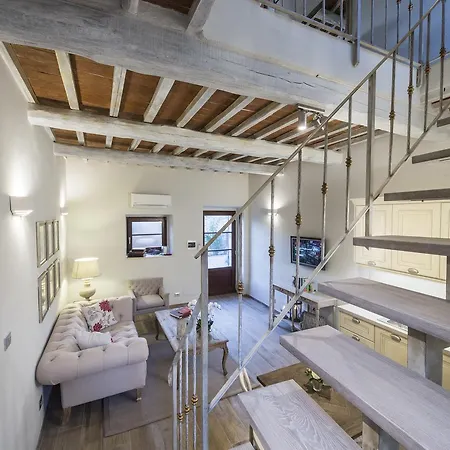 Borgo Argiano * كاستيلْنْوافو بيراردين